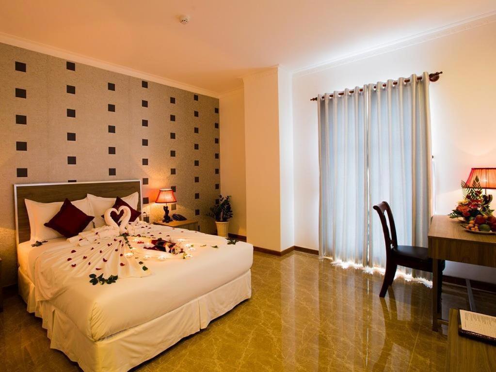 Den Long Do Hotel Nha Trang Exteriör bild