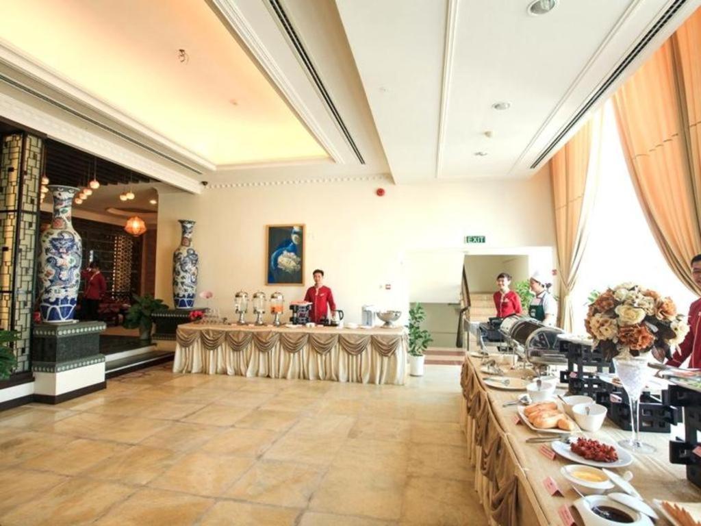 Den Long Do Hotel Nha Trang Exteriör bild