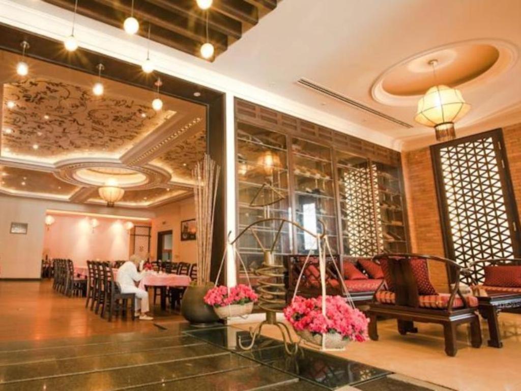Den Long Do Hotel Nha Trang Exteriör bild