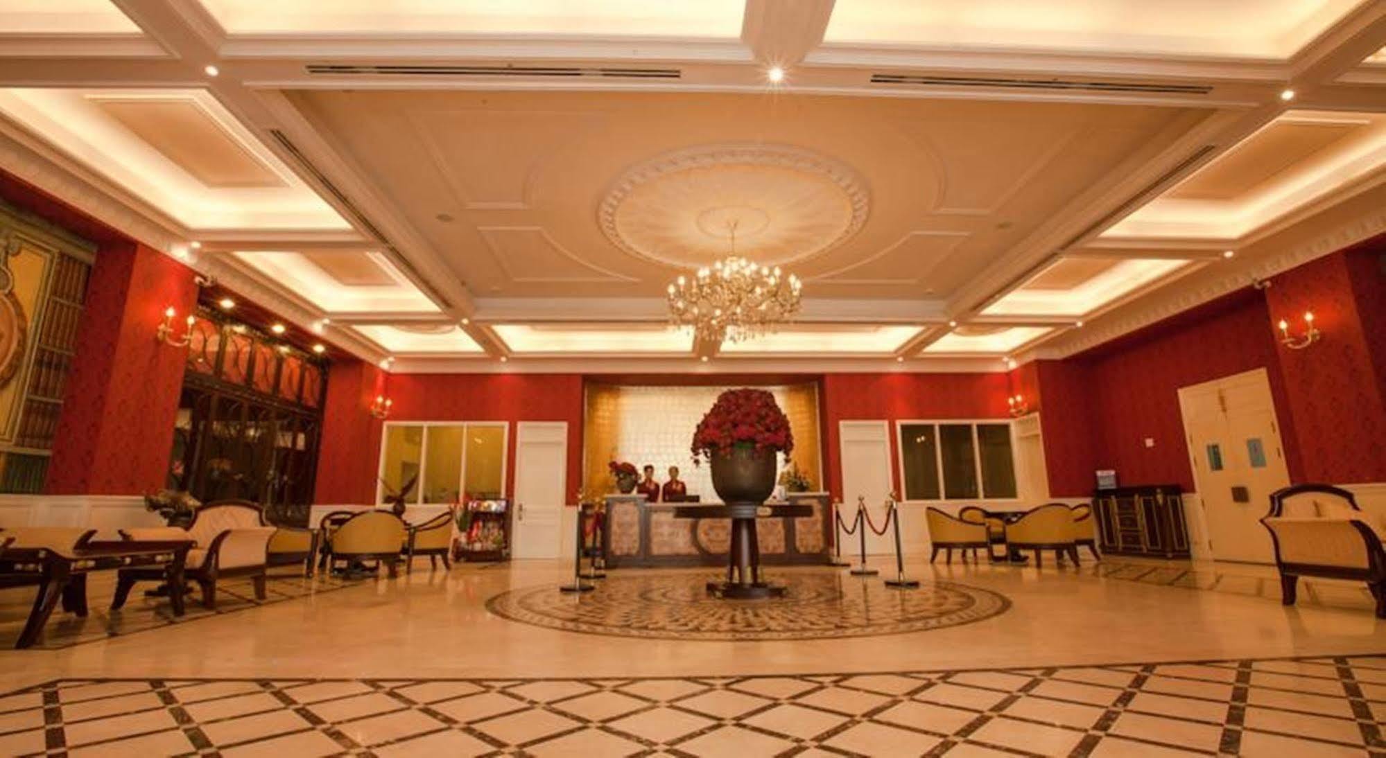 Den Long Do Hotel Nha Trang Exteriör bild