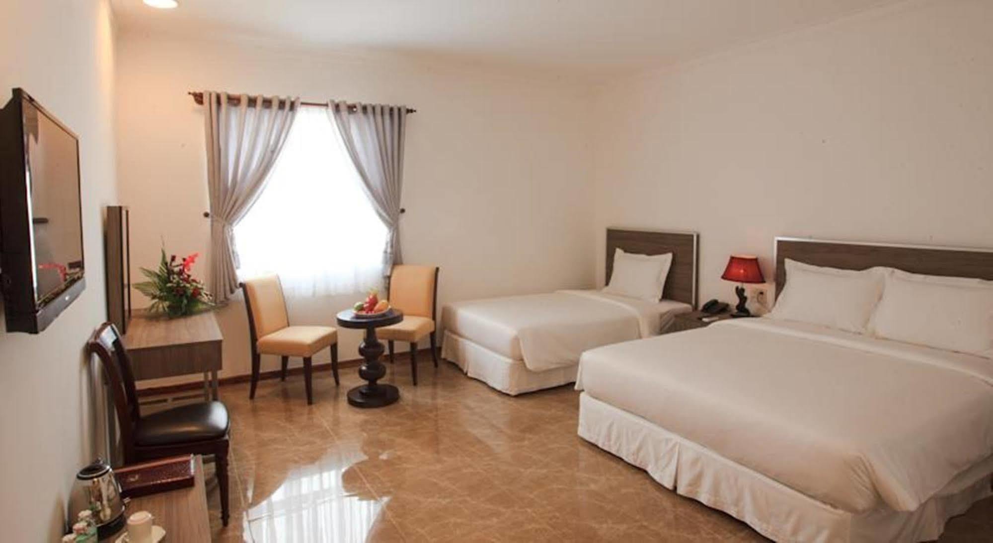 Den Long Do Hotel Nha Trang Exteriör bild