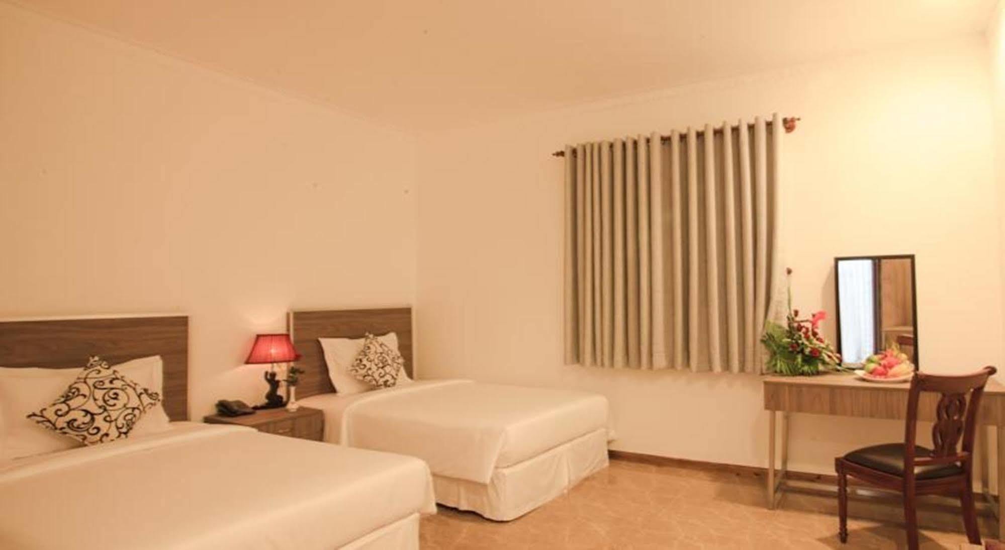 Den Long Do Hotel Nha Trang Exteriör bild